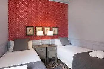 Lägenhet Nextdoor Gaudi Barcelona